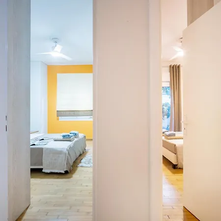 Apartment Spacious Garden Athens