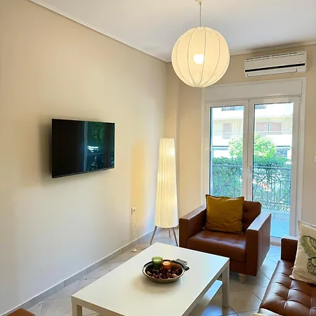 Upscale 2-bdr In Palio Faliro Apartment *