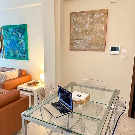 Apartment Upscale 2-bdr In Palio Faliro Athens