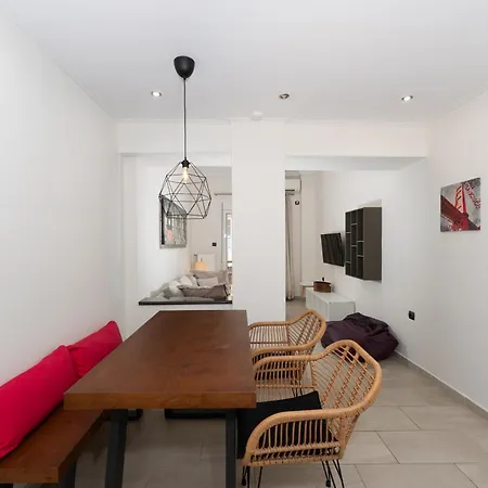 Modern In Thiseio With Balcony Apartment *