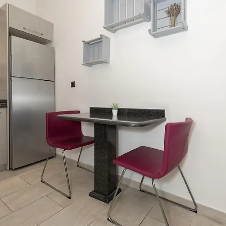 Apartment Modern In Thiseio With Balcony