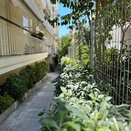 Apartment Bohemian In Glyfada