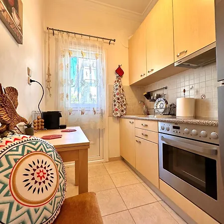 Apartment Bohemian In Glyfada Athens