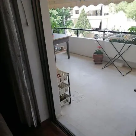 μαρούσι κέντρο μεγάλο 5 λεπτά κοντά * Athens