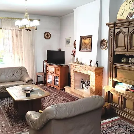 μαρούσι κέντρο μεγάλο 5 λεπτά κοντά Apartment Athens