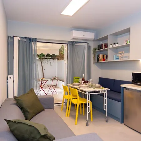 Calm Near Panathenaic Stadium Apartment