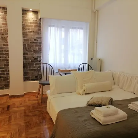 Acropolis Delux 1st Flr Aprt Up 4 Guests By Lodgespot Apartment *