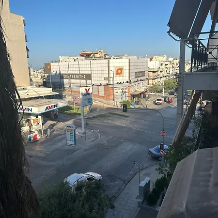 Acropoli Vibes At Kosmos Getaway Athens