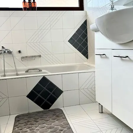 Comfort And Sunny Apartment, Marousi Oaka Stadium Neratziotissa