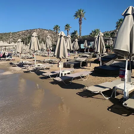 Acropoli Vibes At Kosmos Getaway Διαμέρισμα *