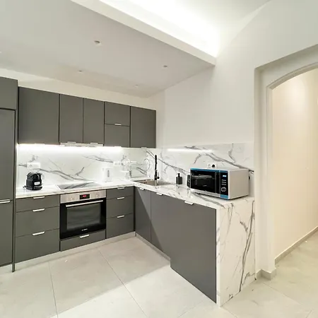Apartment A Lovely In