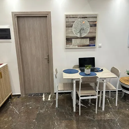 Acropoli Vibes At Kosmos Getaway Apartment Athens