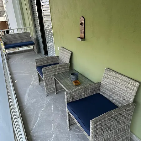 Acropoli Vibes At Kosmos Getaway Apartment Athens