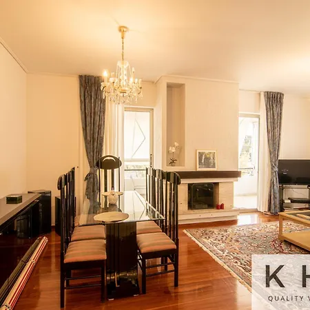 Classic Style Flat In Glyfada! Apartment