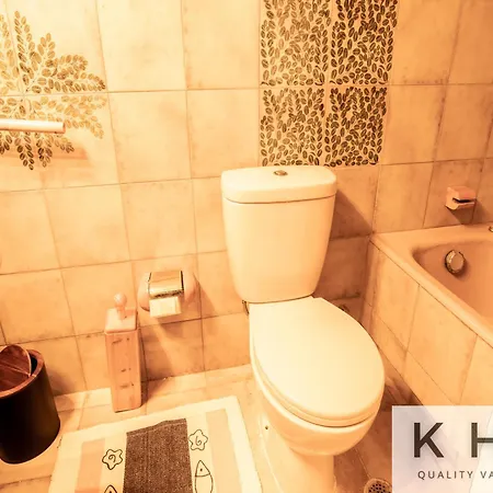 Classic Style Flat In Glyfada! Apartment