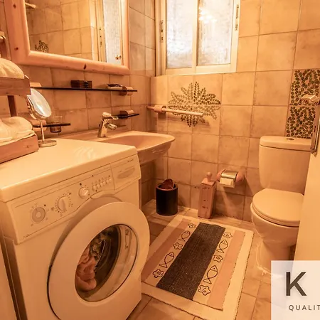 Classic Style Flat In Glyfada! Apartment *