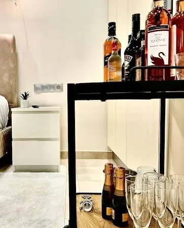 Eden Downtown Apartment