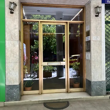 Ilisia Next To Metro Megaro Mousikis * Athens