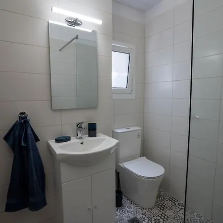 Blue - Downtown Apartment