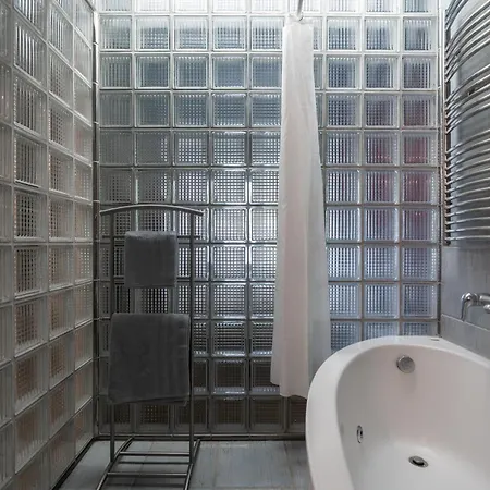 The 'it' Pagrati Hideout Apartment