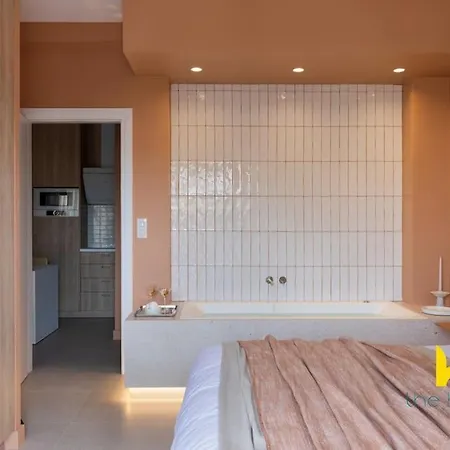 Apartment Acropolis View Luxe King-suite W Ensuite Whirlpool *
