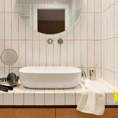 Acropolis View Luxe King-suite W Ensuite Whirlpool *