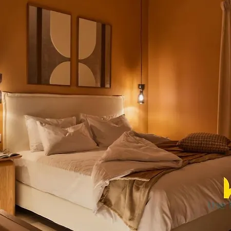 Apartment Acropolis View Luxe King-suite W Ensuite Whirlpool
