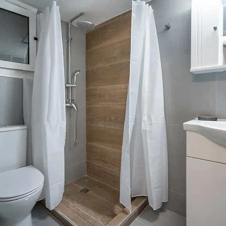 Kato Patisia Metro Station 2 Bdrm Apartment Athens