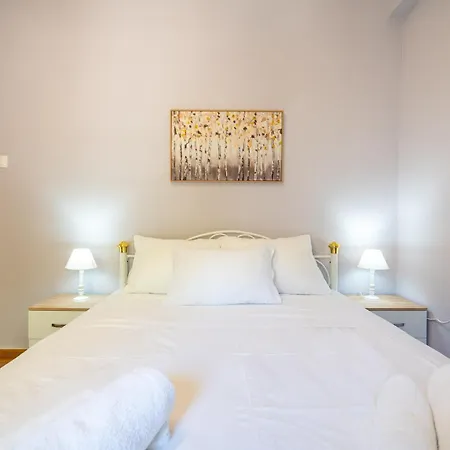 Apartment Kato Patisia Metro Station 2 Bdrm Athens