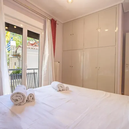 Apartment Kato Patisia Metro Station 2 Bdrm *