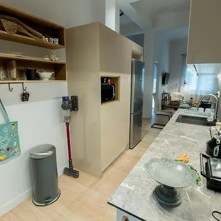 Center Dream 2bd Apartment