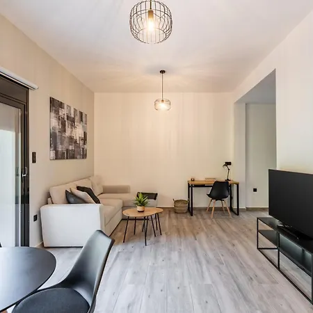 Your Base Comfy In Petralona, Steps To Metro * Athens