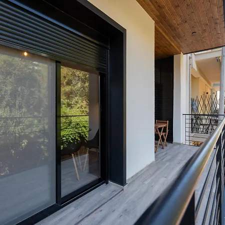 Your Base Comfy In Petralona, Steps To Metro Apartment
