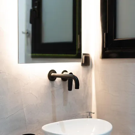 Your Base Comfy In Petralona, Steps To Metro Daire *