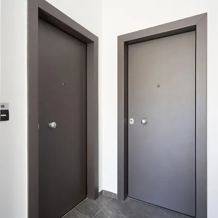 Apartment Your Base Comfy In Petralona, Steps To Metro