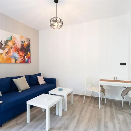 Your Base Comfy In Petralona, Steps To Metro *