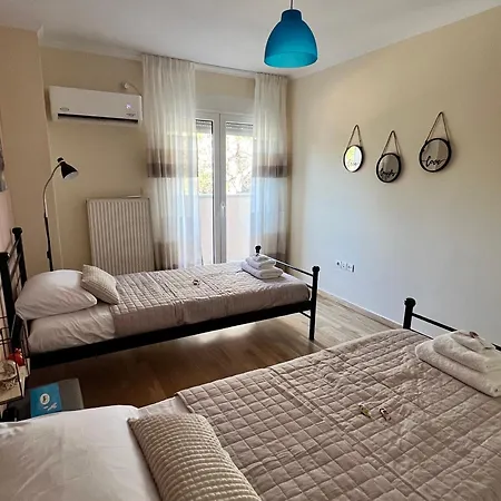 Marousi Escape - 5 Mins Walking Away From Train - Metro Βίλα Αθήνα