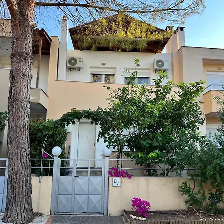 Βίλα Marousi Escape - 5 Mins Walking Away From Train - Metro *