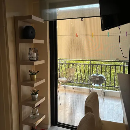 Garden Vibes Glyfada Apartment *