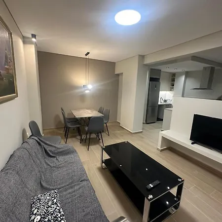 Penelopes House Apartment *
