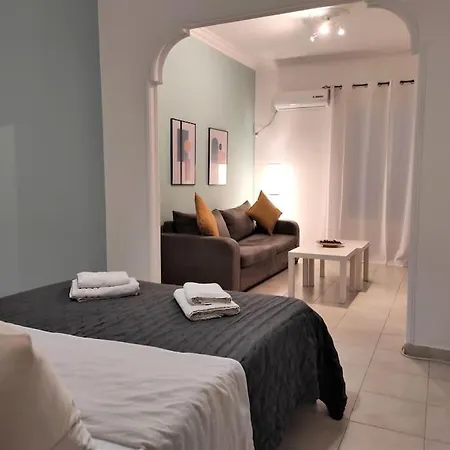 3 Minutes Walk To Acropolis, Stylish *