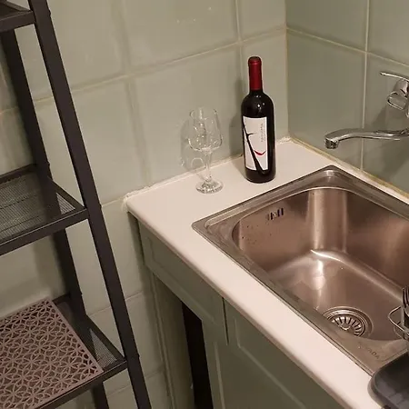 3 Minutes Walk To Acropolis, Stylish Apartment *
