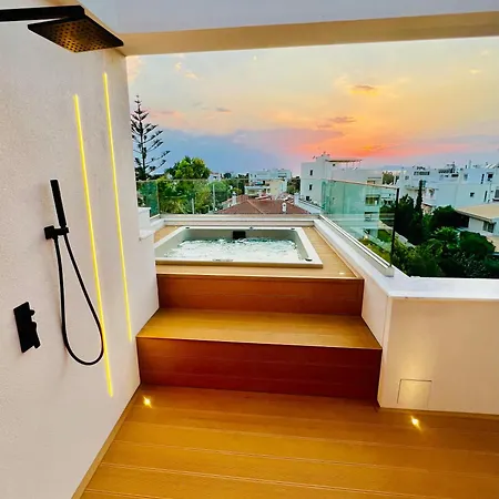 Jacuzzi - In Riviera Apartment *