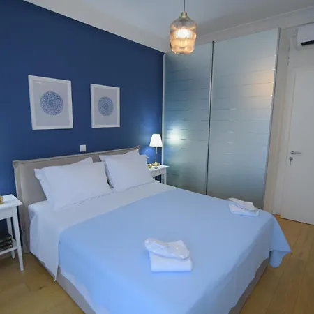 Acropolis Hill House