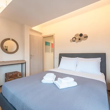 Apartment Majestic Penthouse W Acropolis View Athens