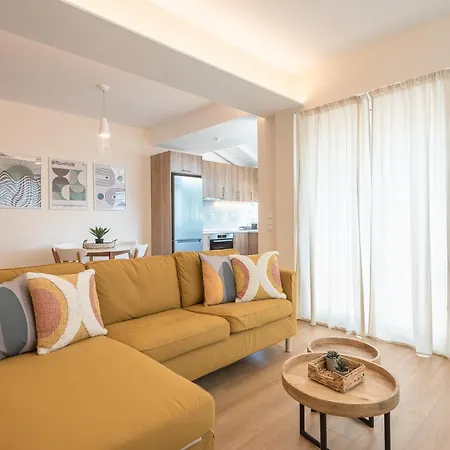 Majestic Penthouse W Acropolis View Apartment *