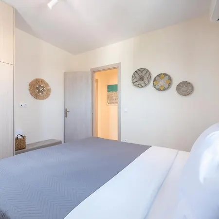 Apartment Majestic Penthouse W Acropolis View Athens