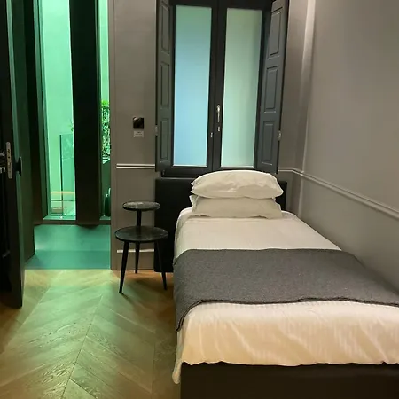 Nikiou Luxury Hotel
