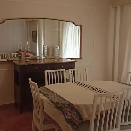 Apartment Attiki Metro Vintagy 2 Bedroom *