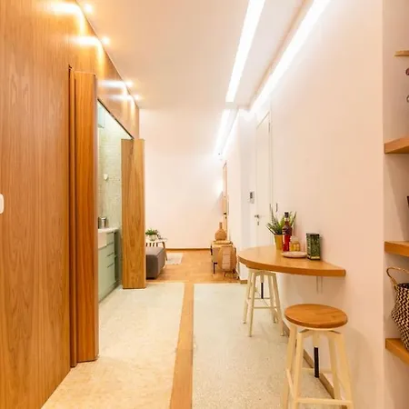Apartment Gem Apart- Prime Location *